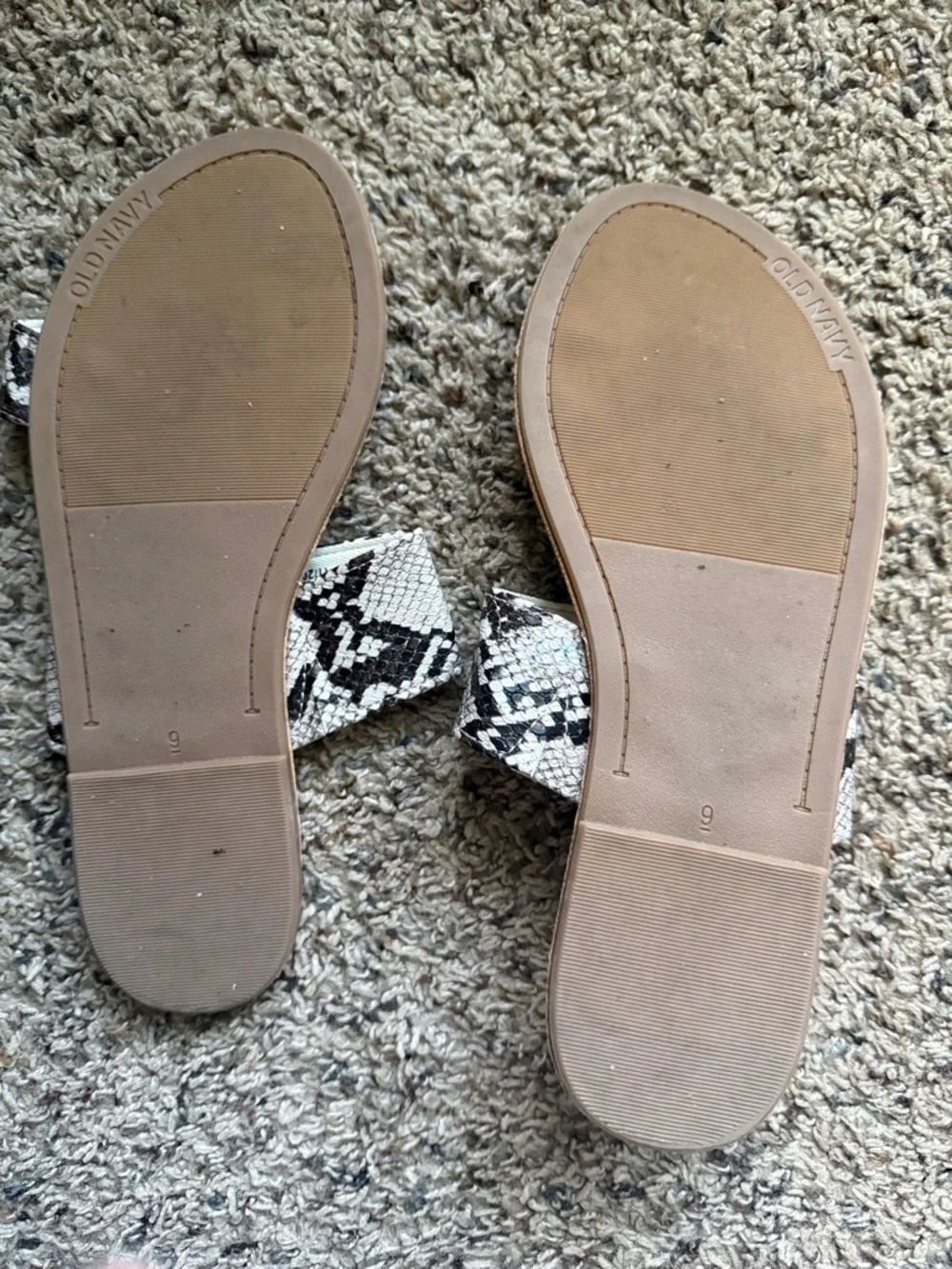 Old Navy Faux-Leather Double-Strap Slide Sandals Size 9 in Faux Snakeskin